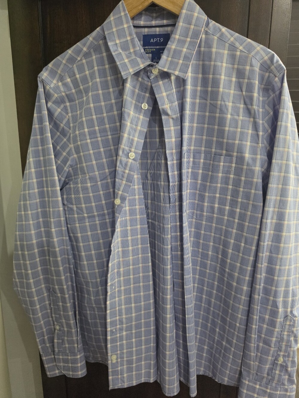 Apt. 9 Men’s Light Blue Plaid Button-Down Shirt